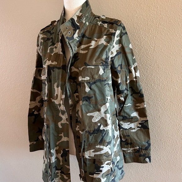 Camouflage Women's Jacket - Picture 9 of 15